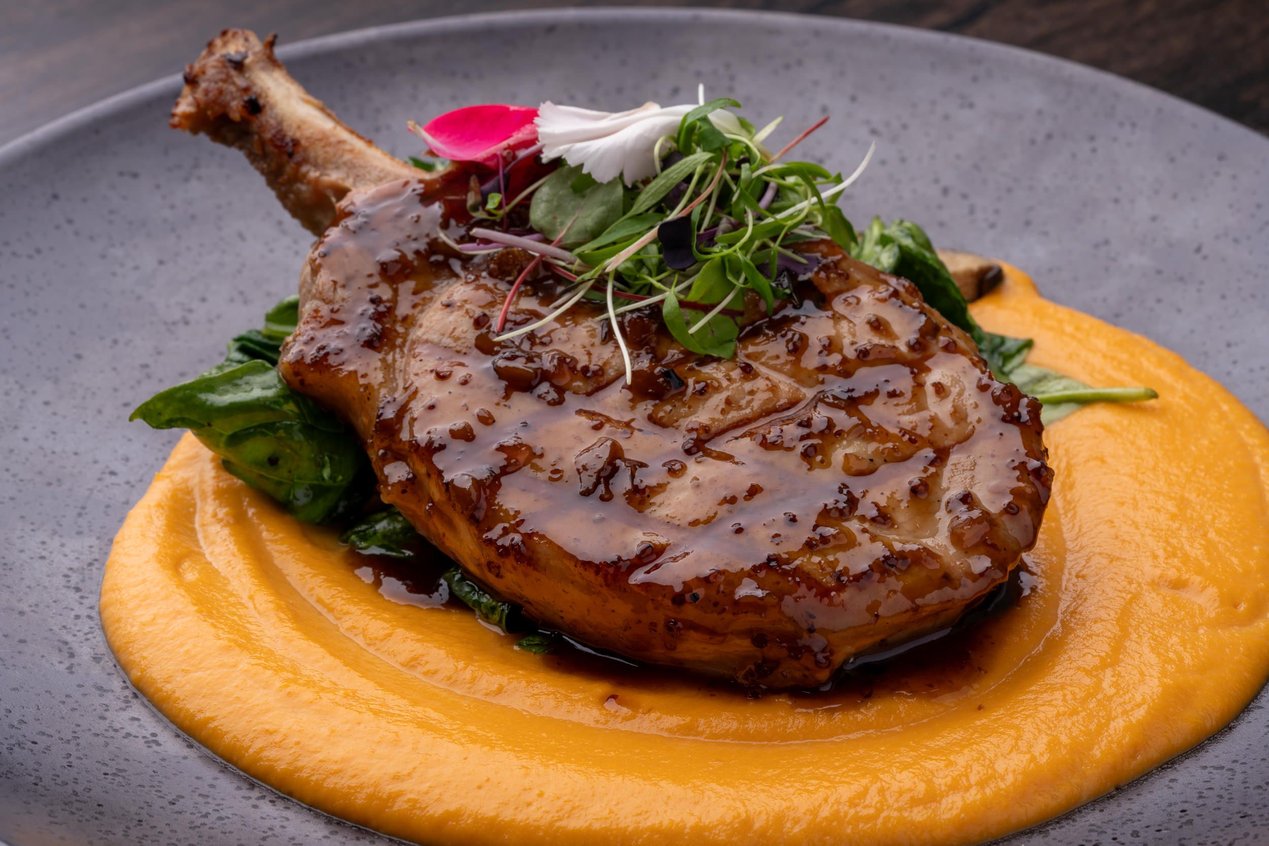 Grilled pork chop with mashed potatoes